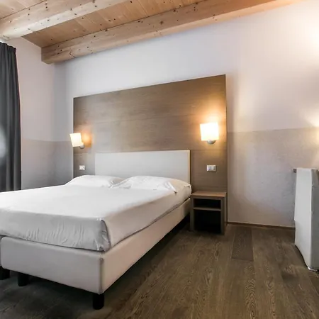 Operà Hotel Dossobuono