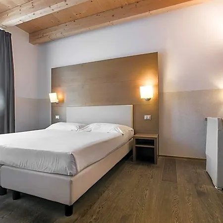 Hotel Operà Dossobuono