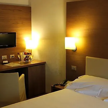 Hotel Operà Dossobuono