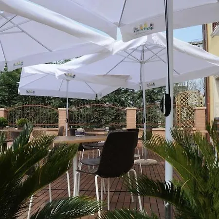 Hotel Operà 3*