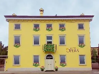 Hotel Operà 3*