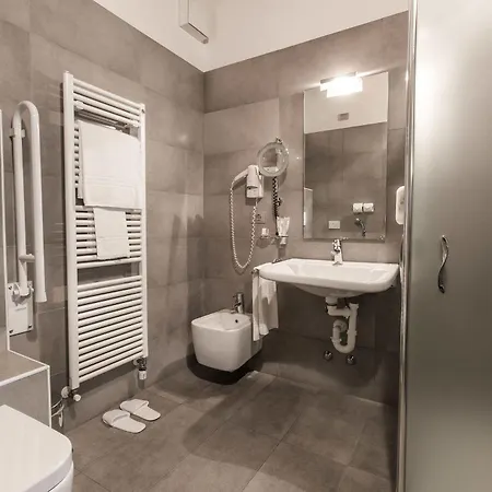 Operà Hotel 3*